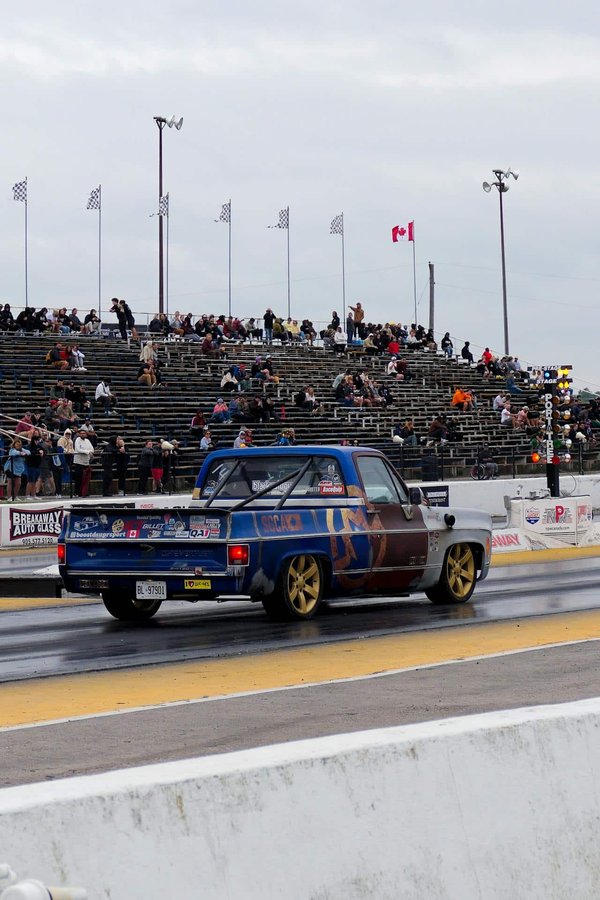 Comment choisir des protections de sièges adaptées pour une voiture de sport comme la Porsche 911 Carrera?